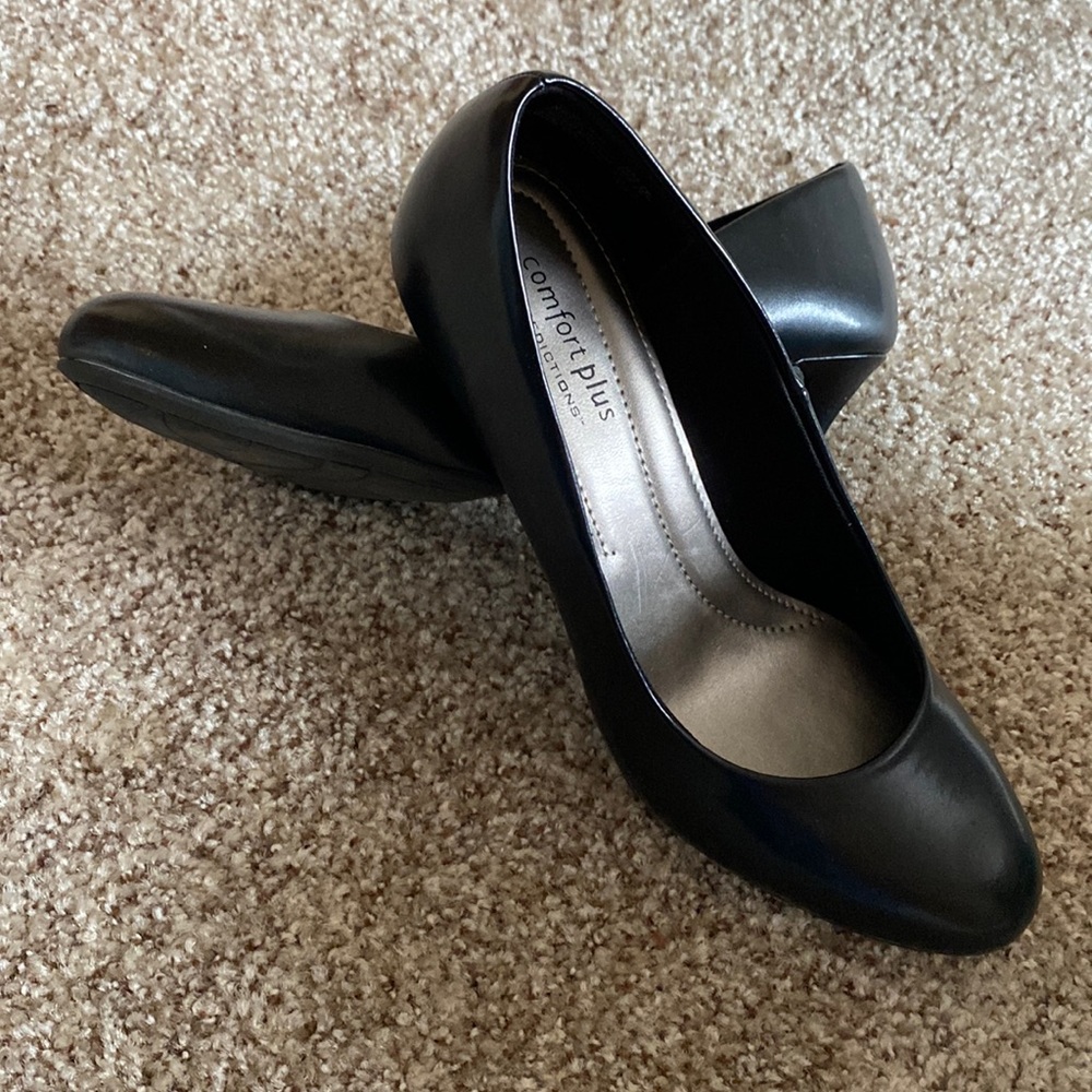 New black heels